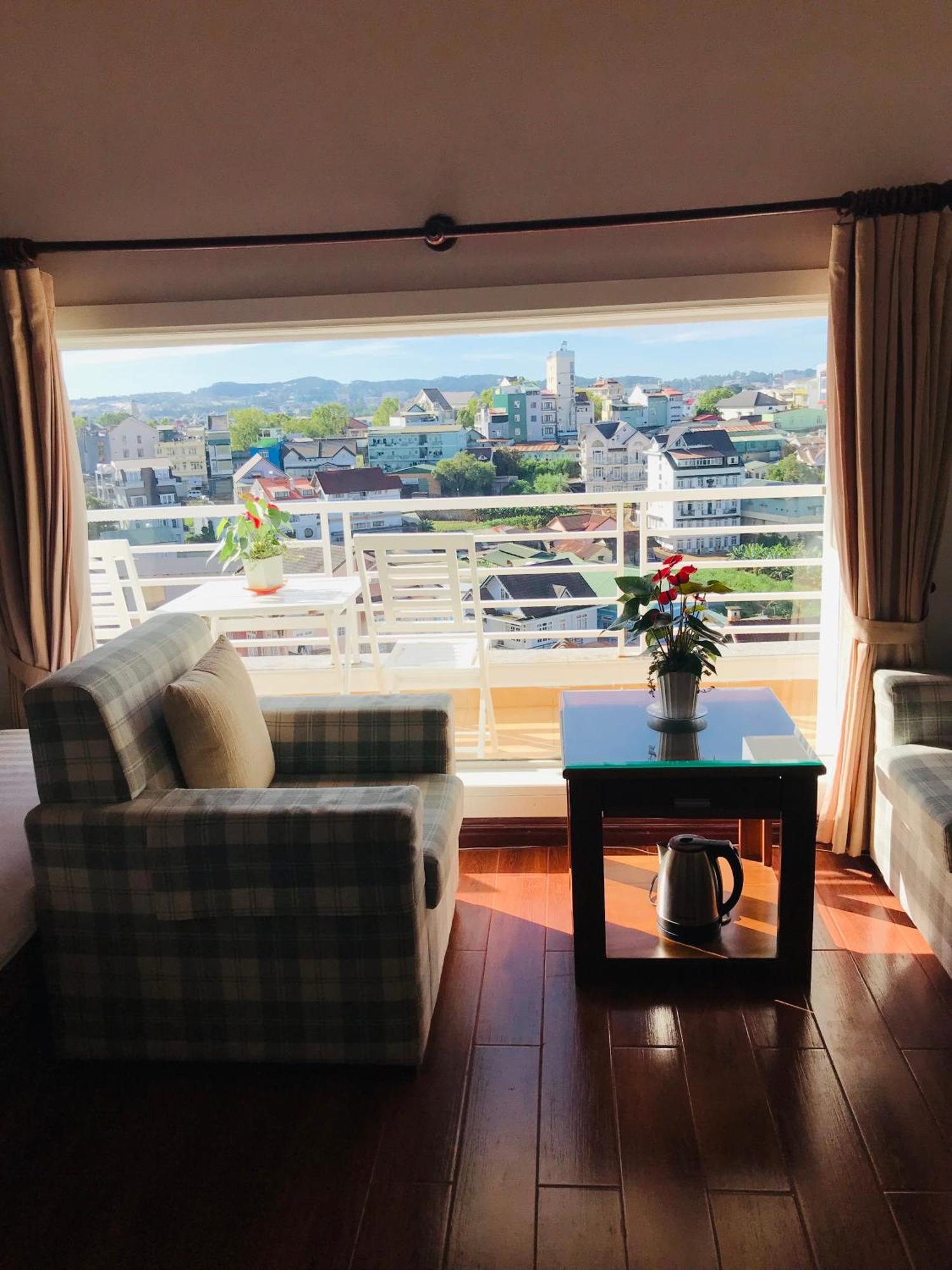 Villa Minh Tuyet Dalat Buitenkant foto
